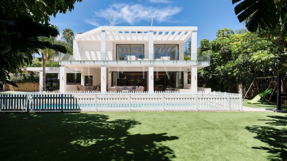 Elegante familievilla met ruime woonruimtes in La Quinta, Benahavís