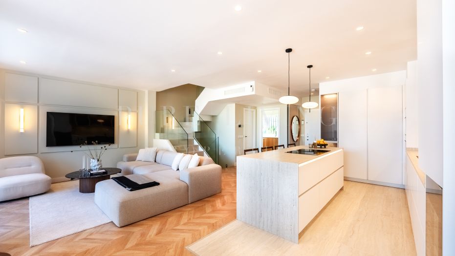 The outstanding property with 5 bedrooms for sale near Puente Romano hotel