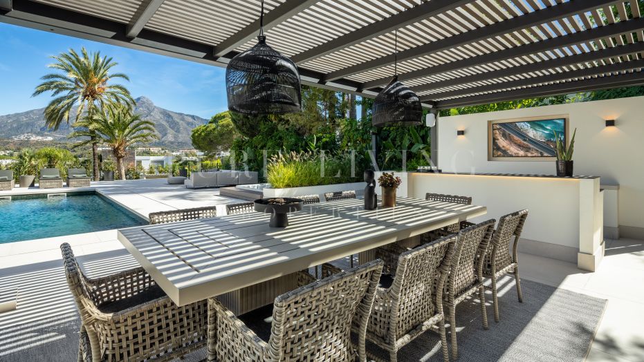 Villa de lujo contemporánea situada en Las Brisas Golf, Nueva Andalucía