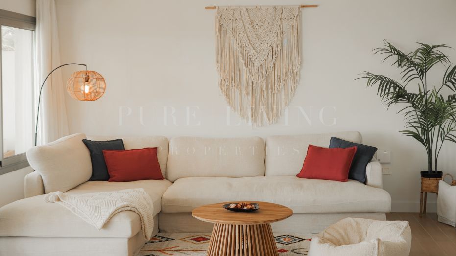 Élégante Villa Jumelée de 4 Chambres avec Vue Imprenable au Cœur de la Nature – Située à Buena Vista