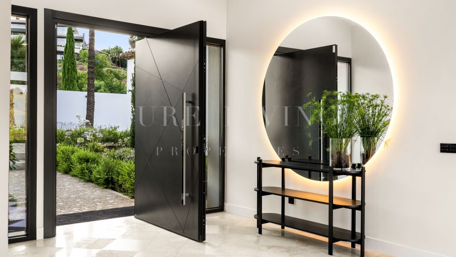 Hedendaagse Elegantiewoning met Panoramisch Uitzicht in Los Flamingos