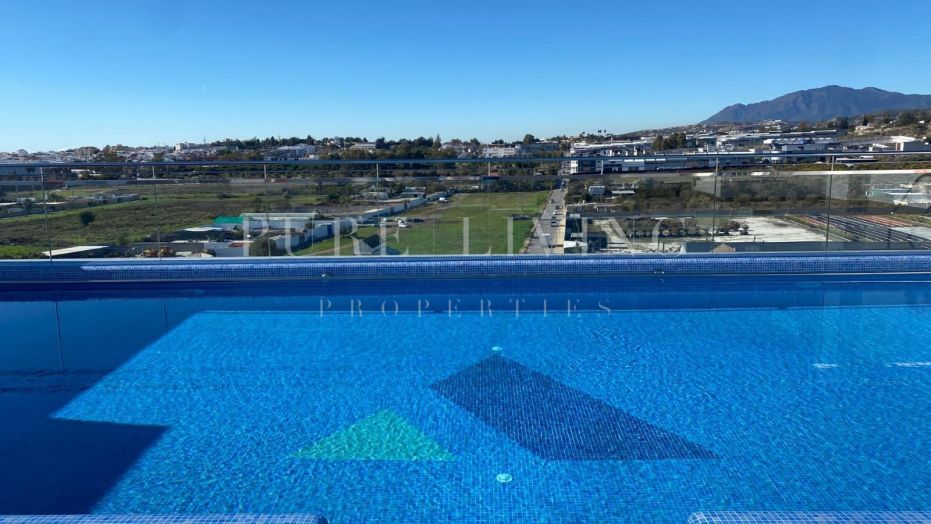 Modern 3-slaapkamer appartement met zeezicht, gelegen in Nueva Andalucia, Marbella