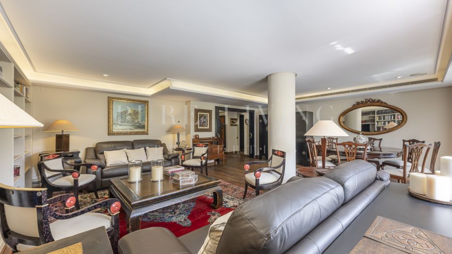 Appartement élégant de 4 chambres avec vue sur la montagne, la ville et la mer à Cipreses del Mar