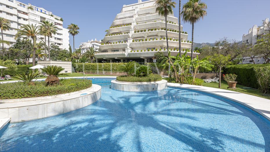 Appartement élégant de 4 chambres avec vue sur la montagne, la ville et la mer à Cipreses del Mar