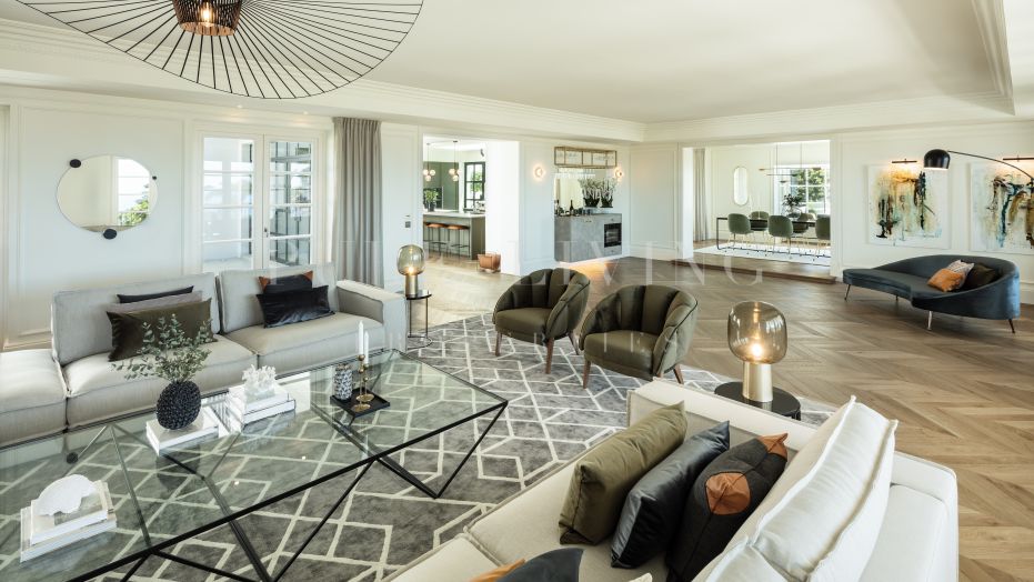 Villa de Luxe Exquise à Sierra Blanca avec Vue Panoramique sur la Mer et les Montagnes