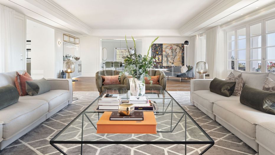 Villa de Luxe Exquise à Sierra Blanca avec Vue Panoramique sur la Mer et les Montagnes