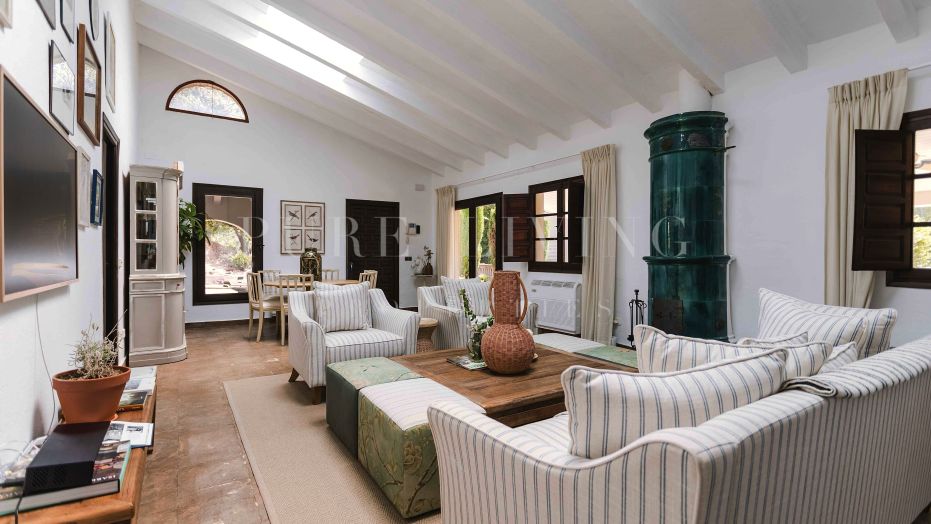 Villa pour une location de vacances à Fuente del Espanto, Benahavis
