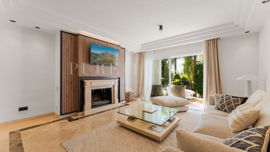 Luxury three-bedroom apartment in Montebello Hills, Marbella