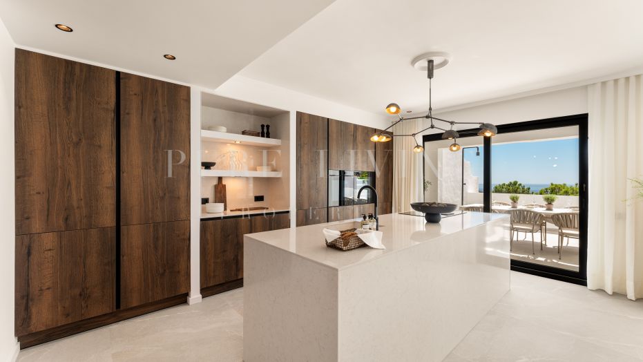 Contemporary duplex in Las Colinas de Marbella, Benahavís