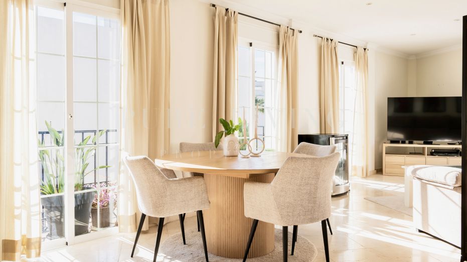 Atico situado en pleno corazón del centro de San Pedro.