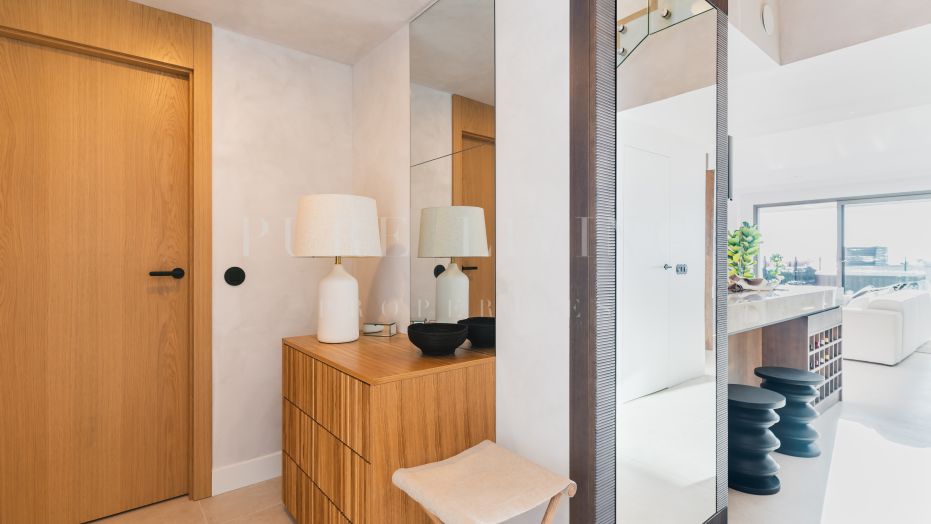 Halfvrijstaande villa met drie slaapkamers en uitzicht op zee en bergen in een exclusief resort in Mijas Costa