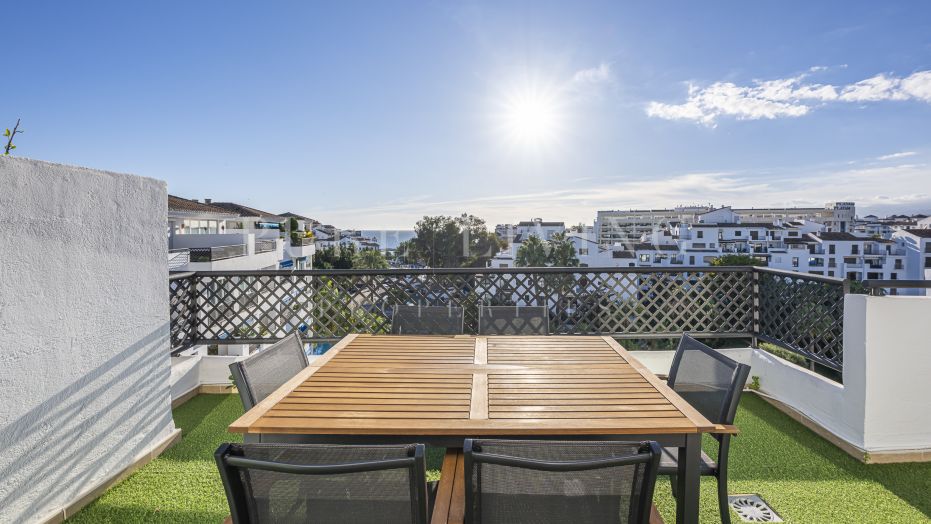 Renovated Duplex Penthouse in Prime Puerto Banús Location