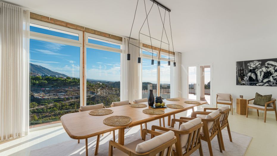 Six bedroom family home for sale in El Madroñal, Benahavis