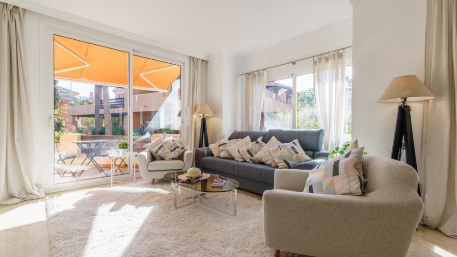 Apartamento de 2 dormitorios en alquiler en Alfar, Sierra Blanca