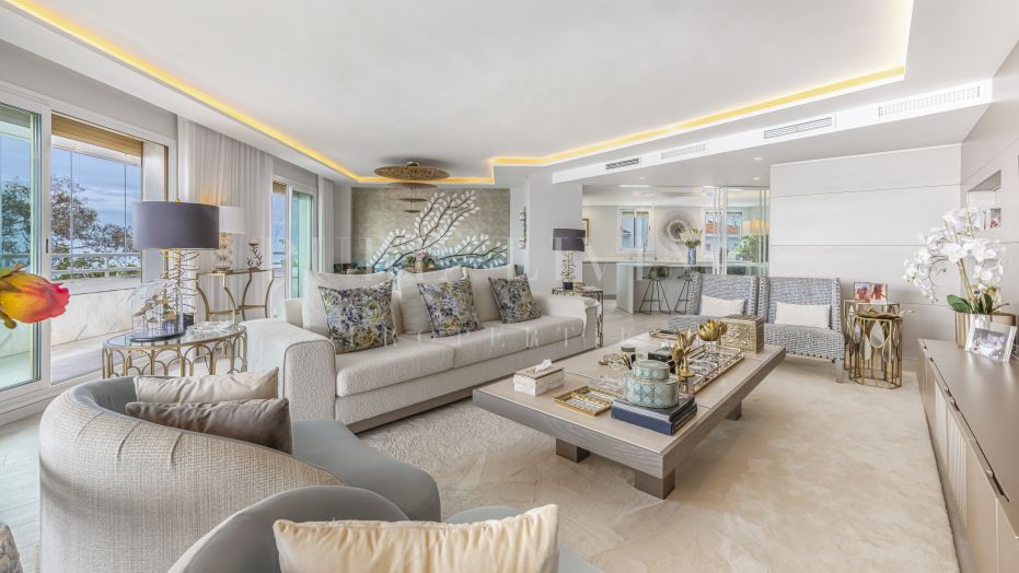 Luxe Appartement aan het Strand in Playa Esmeralda, Marbella Golden Mile