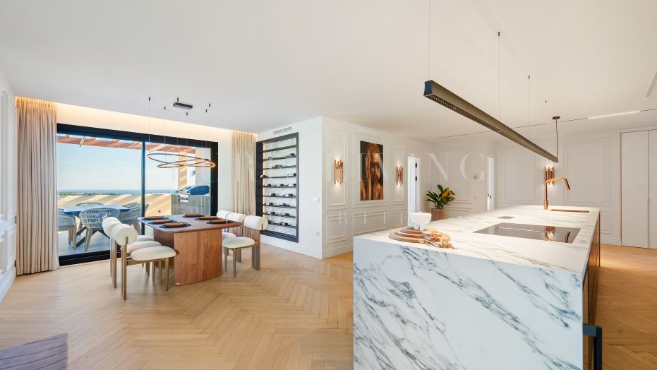 Luxury 3-Bedroom Duplex Penthouse Offering Sea, Lake & Mountain Views in Nueva Andalucía