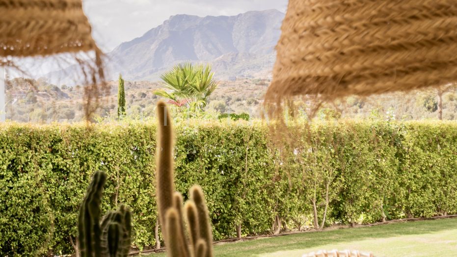 Amazing ground floor with private garden within the prestigious Soul Sunset Marbella.