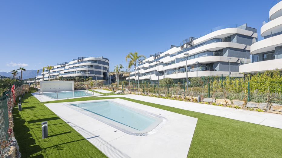 Luxe appartement met 3 slaapkamers en panoramisch zee- en bergzicht – Oasis 325, Estepona