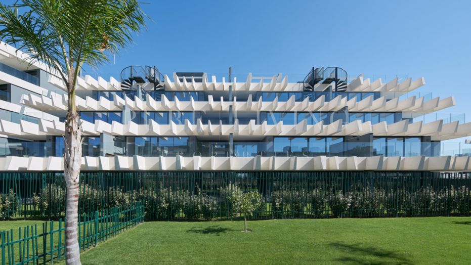 Luxe appartement met 3 slaapkamers en panoramisch zee- en bergzicht – Oasis 325, Estepona