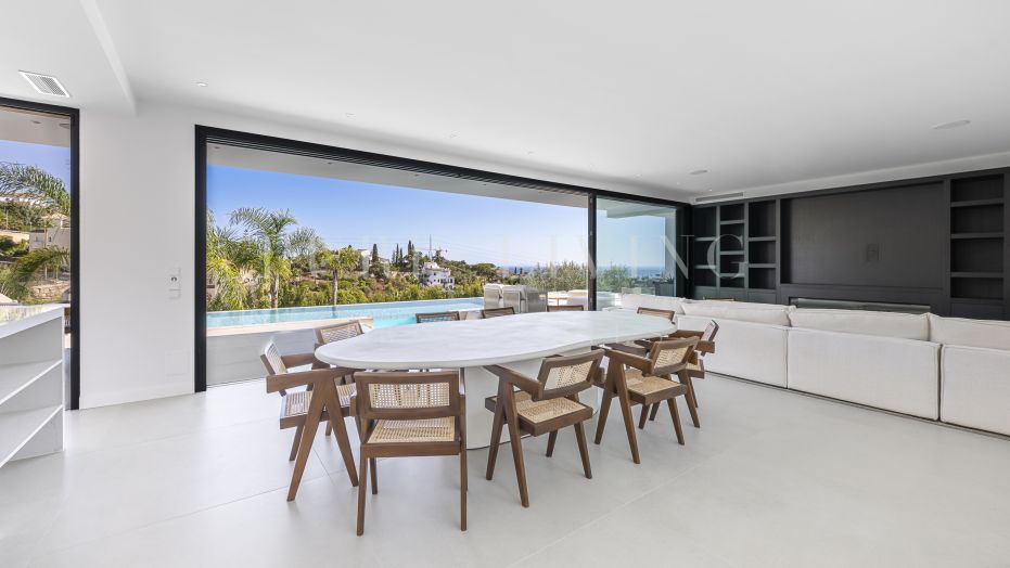 Villa contemporaine avec vue panoramique sur la mer à Elviria