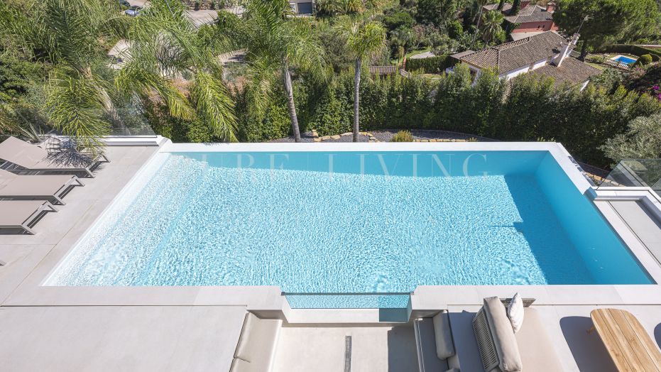 Villa contemporaine avec vue panoramique sur la mer à Elviria