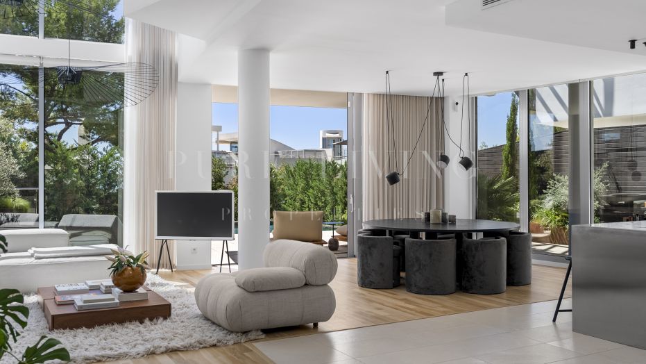 Exclusive Contemporary Residence in Sierra Blanca with Panoramic Sea Views