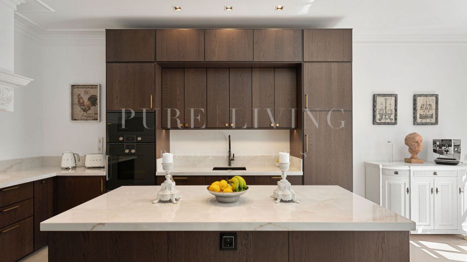 Ruime Mediterrane villa met 4 slaapkamers in het prestigieuze El Madroñal