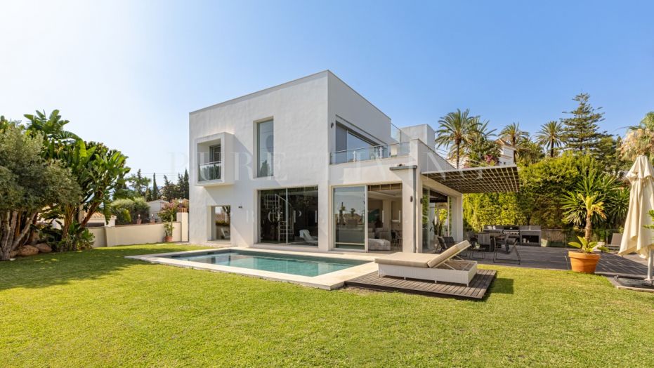 Moderne Luxe Villa met Privézwembad in El Rosario – Marbella Oost