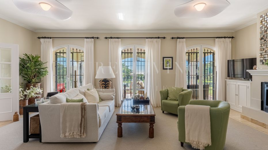 Tijdloze Andalusische elegantie met kustzicht in Vega del Colorado, Benahavís