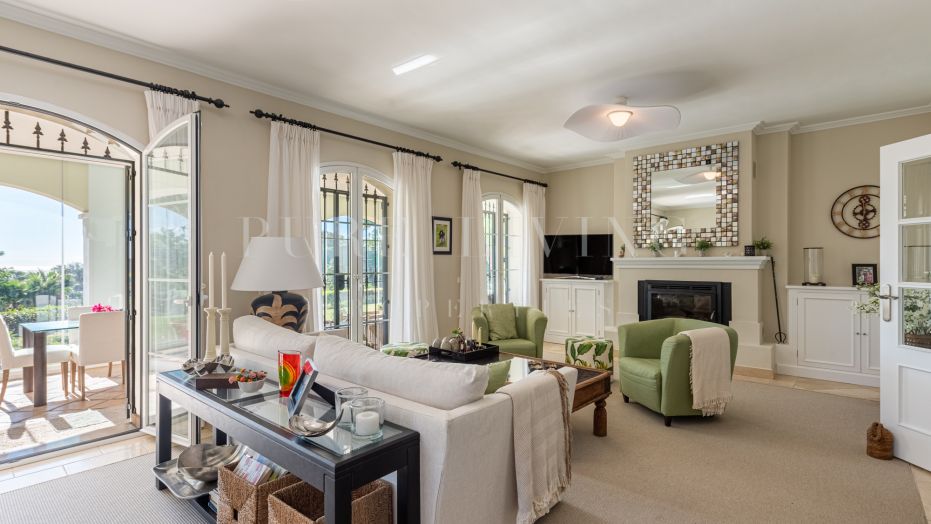 Tijdloze Andalusische elegantie met kustzicht in Vega del Colorado, Benahavís