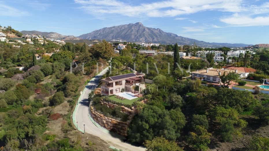 Hedendaagse Elegantiewoning in het Hart van Benahavís