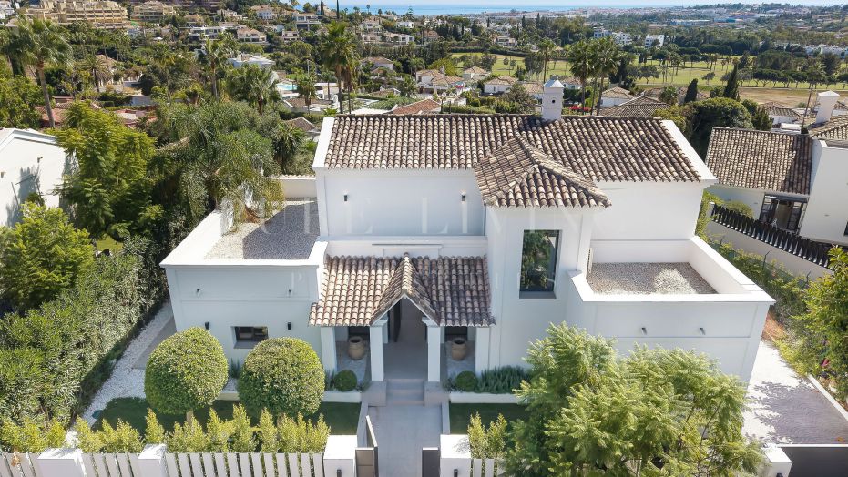 Luxe Raffiné avec Vue Mer Imprenable à Nueva Andalucía, Marbella