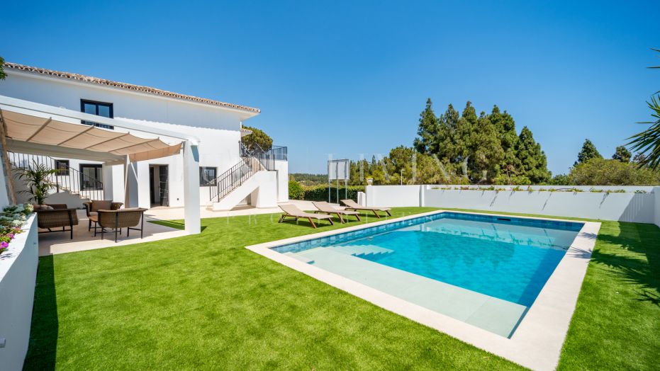 Fully Renovated Luxury Villa ideally located within a short walk to La Cala centre , Beach & Golf