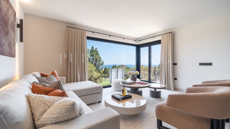 Fully Renovated Luxury Villa ideally located within a short walk to La Cala centre , Beach & Golf