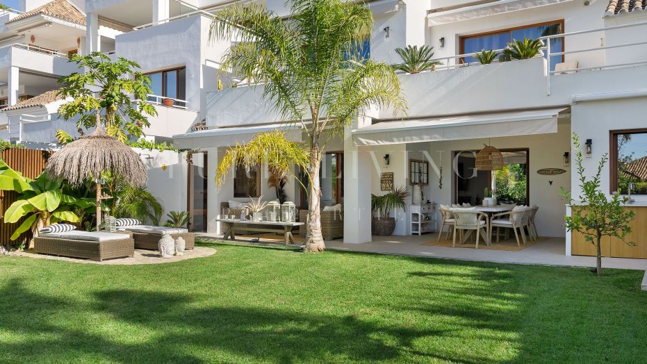 Sophisticated Garden Home with Scandinavian Design in Alcores del Golf, Nueva Andalucia