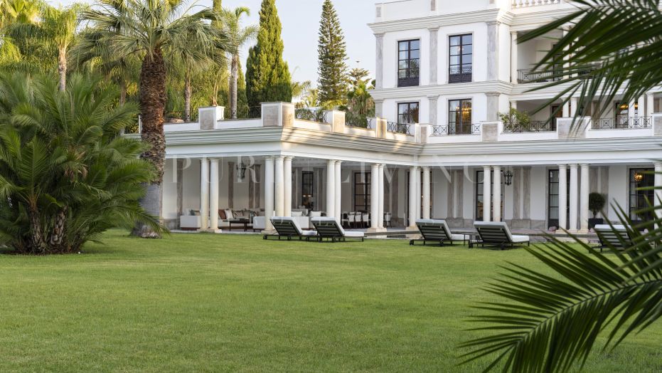 Un chef-d’œuvre lumineux niché le long de la mythique Golden Mile de Marbella