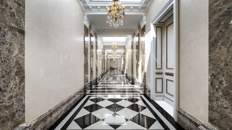 Un chef-d’œuvre lumineux niché le long de la mythique Golden Mile de Marbella