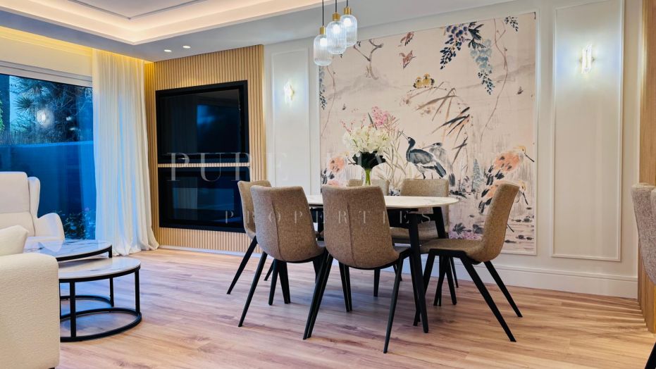 Magnifique appartement rénové de 2 chambres situé au rez-de-chaussée, dans le quartier de Nueva Alcántara.