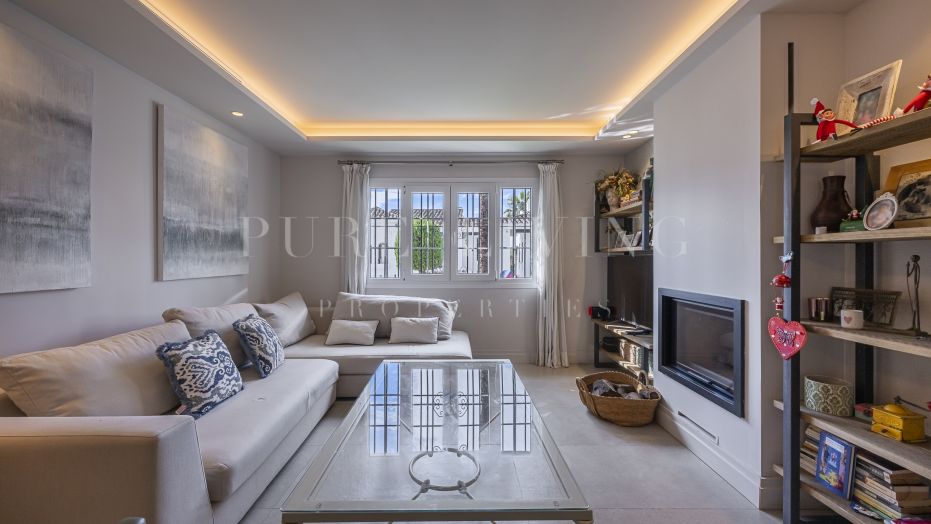 Apartamento reformado de tres dormitorios en Aldea Blanca, Nueva Andalucía