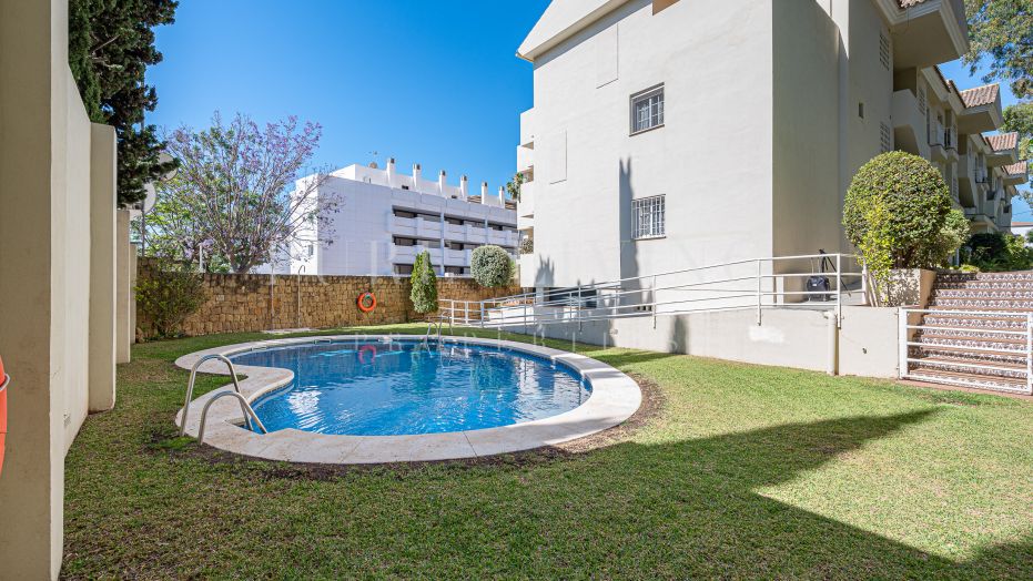 Appartement élégant de deux chambres à Gala Placidia, Marbella Golden Mile