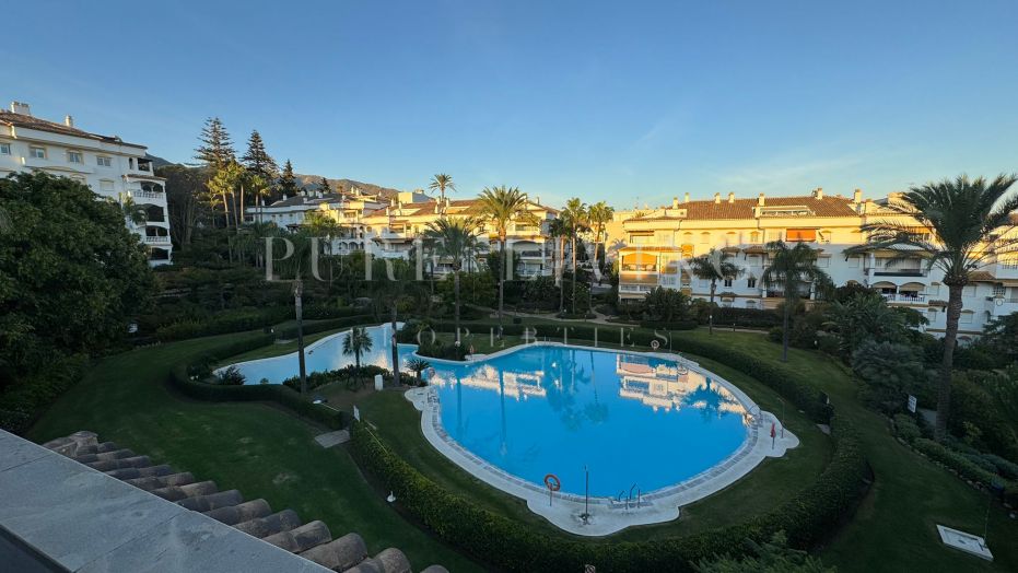 Dúplex en alquiler en Nagüeles, Milla de Oro de Marbella – 4 dormitorios, 3 baños