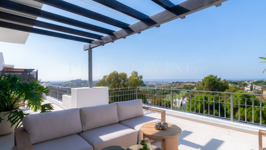 Exceptional Duplex Penthouse in La Quinta, Benahavis