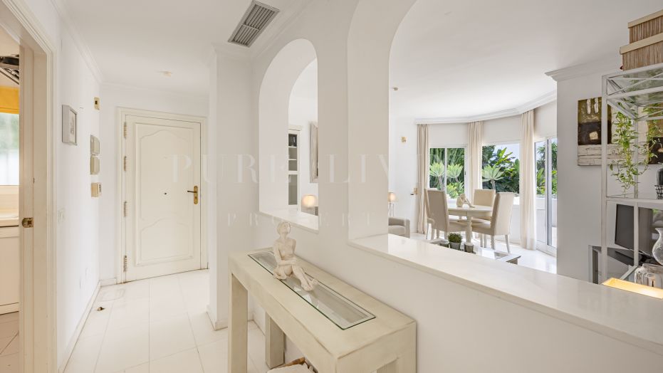 Apartamento de dos dormitorios en Ancon Sierra IV, Lomas del Marbella Club