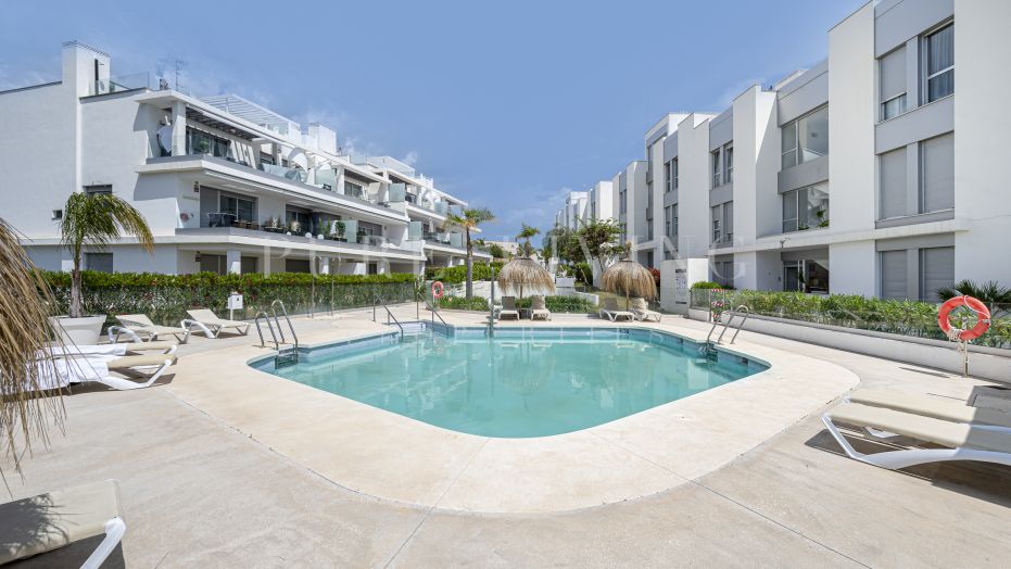 Modern 2-Bedroom Ground Floor Apartment with Private Garden & Premium Amenities – Le Mirage, Cancelada