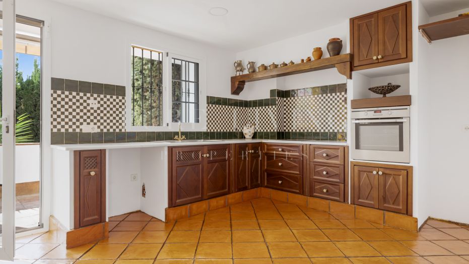 Andalusian-Style Townhouse with Garden and Private Pool