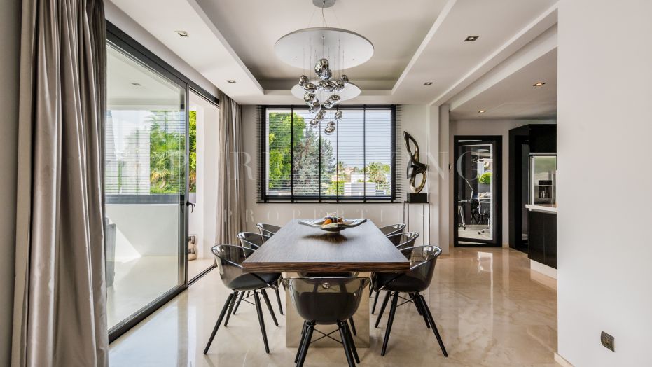 Villa contemporaine à vendre à Altos de Puente Romano