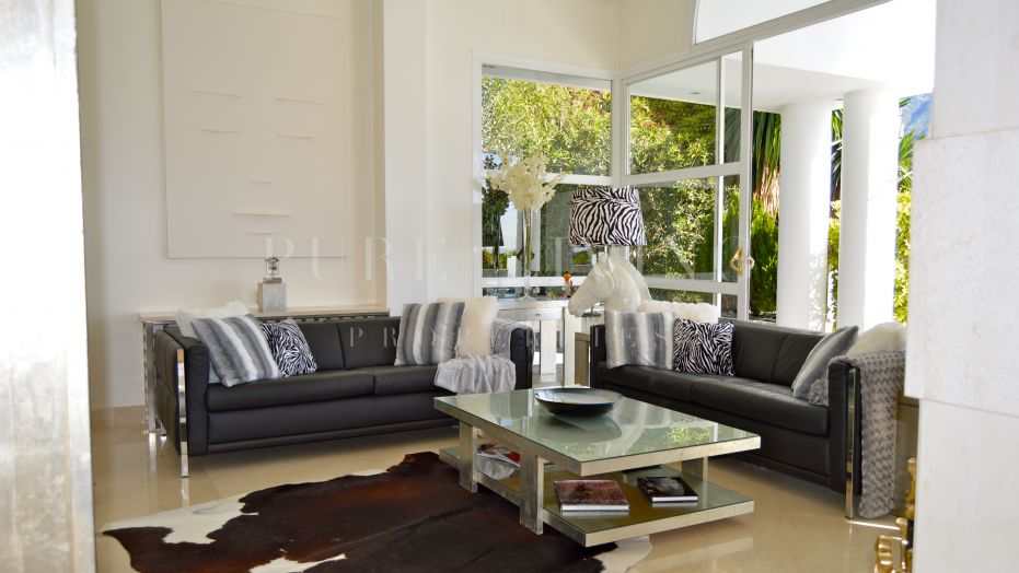 Exceptionnelle villa de six chambres en première ligne avec vue sur la mer et les montagnes à Aloha