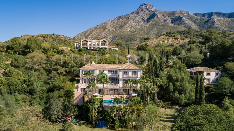 Spacious Provenzal Style Family Estate in Marbella Hill Club, Golden Mile