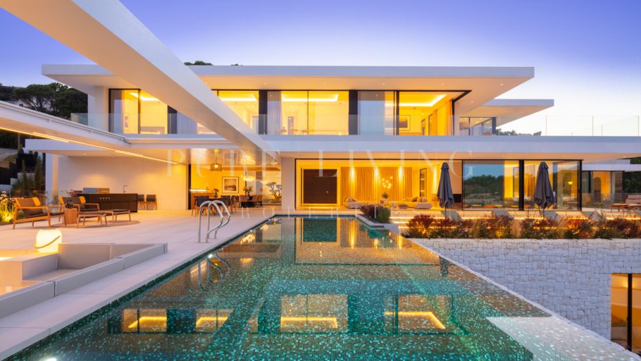 Verbazingwekkende Villa met uitzicht op zee in El Madroñal, Marbella