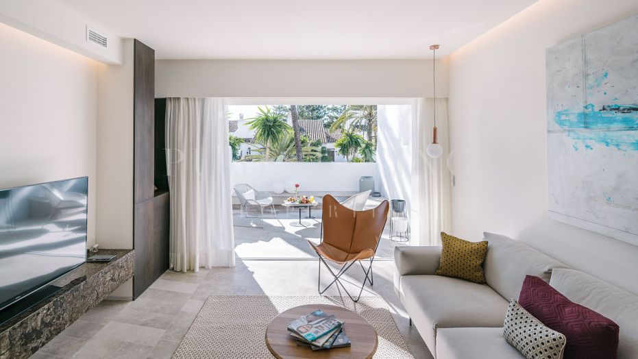 Apartamento contemporáneo de dos habitaciones en Puente Romano